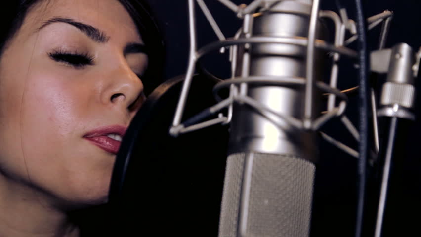 What’s The Only Way, To Know If You Are A Good Singer?
